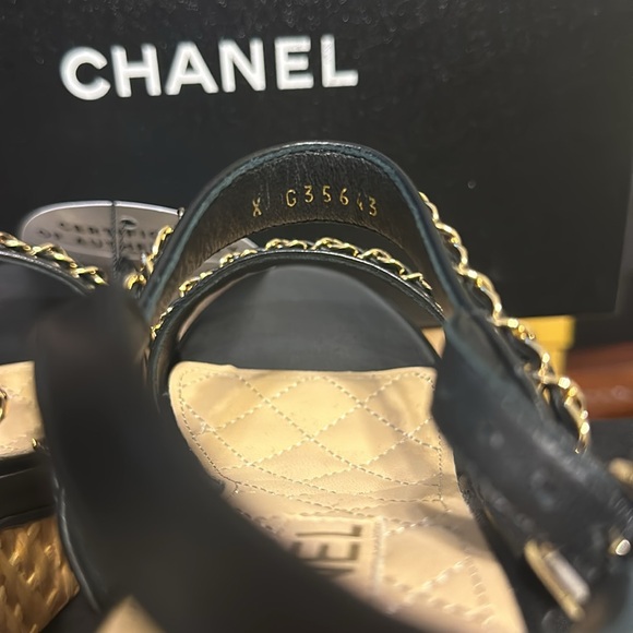2020 Chanel Interlocking CC Logo Slingback Sandals - Picture 7 of 9